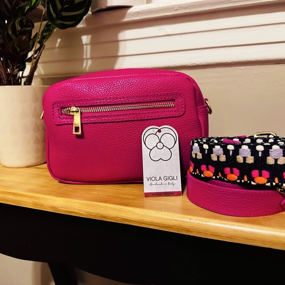 Viola Gigli Magenta Leather Purse w/ Two Straps! - Picture 2 of 6